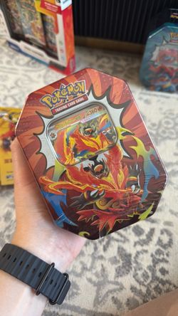 Ascended Heros Tin