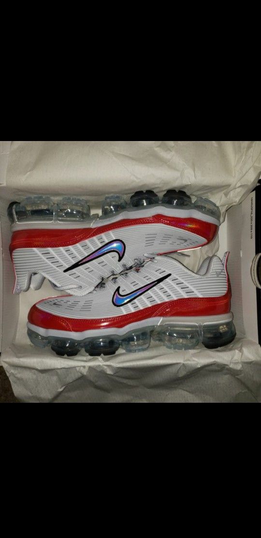 Nike Vapor Max 360. Brand NEW Size 9.