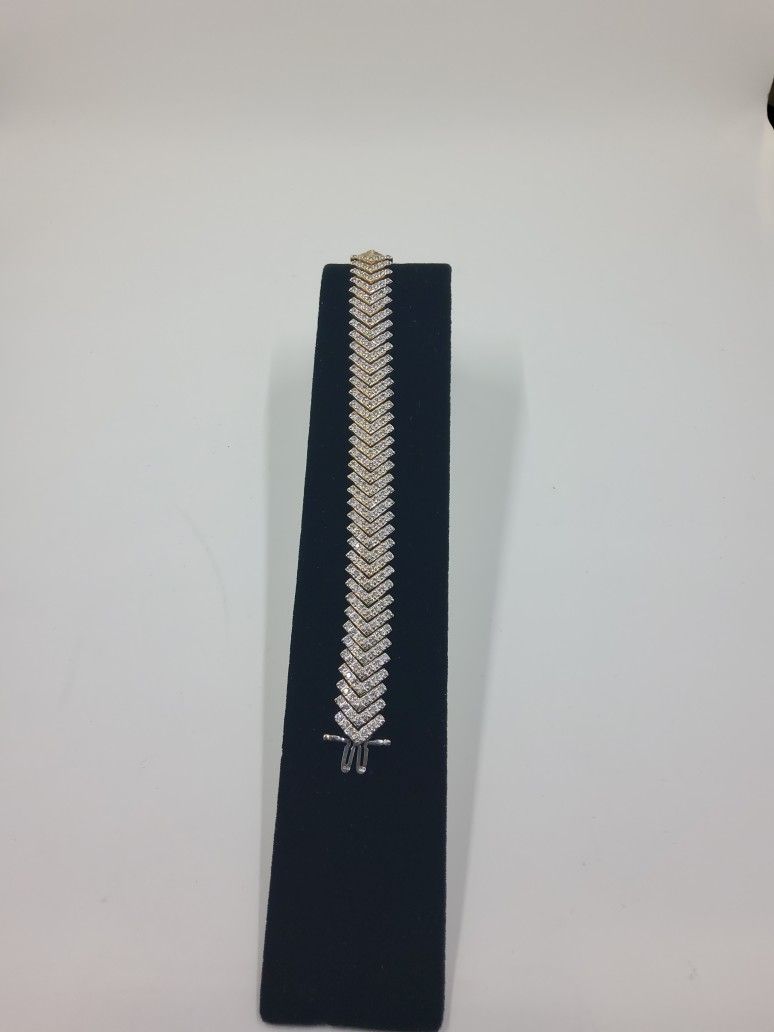 14kt Yellow Gold Tennis Bracelet W/ 5 CT Of SI2 Diamonds