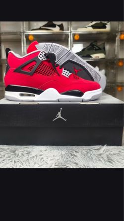 Jordan 4 toro bravo