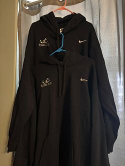 2-Pack Bundle - Nike Men's Black Pullover Hoodies, One 4XL, Shamrock Foods