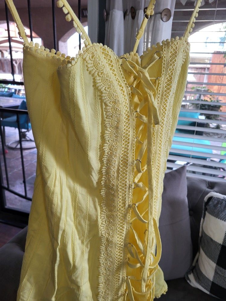 Never Worn Before Bright Yellow Fasion Nova Mini Dress 