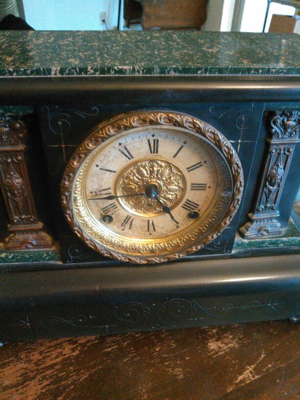 SETH THOMAS ANTIQUE CLOCK.