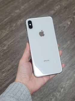 iPhone X 5.8" (Unlocked) 64GB Fair Silver