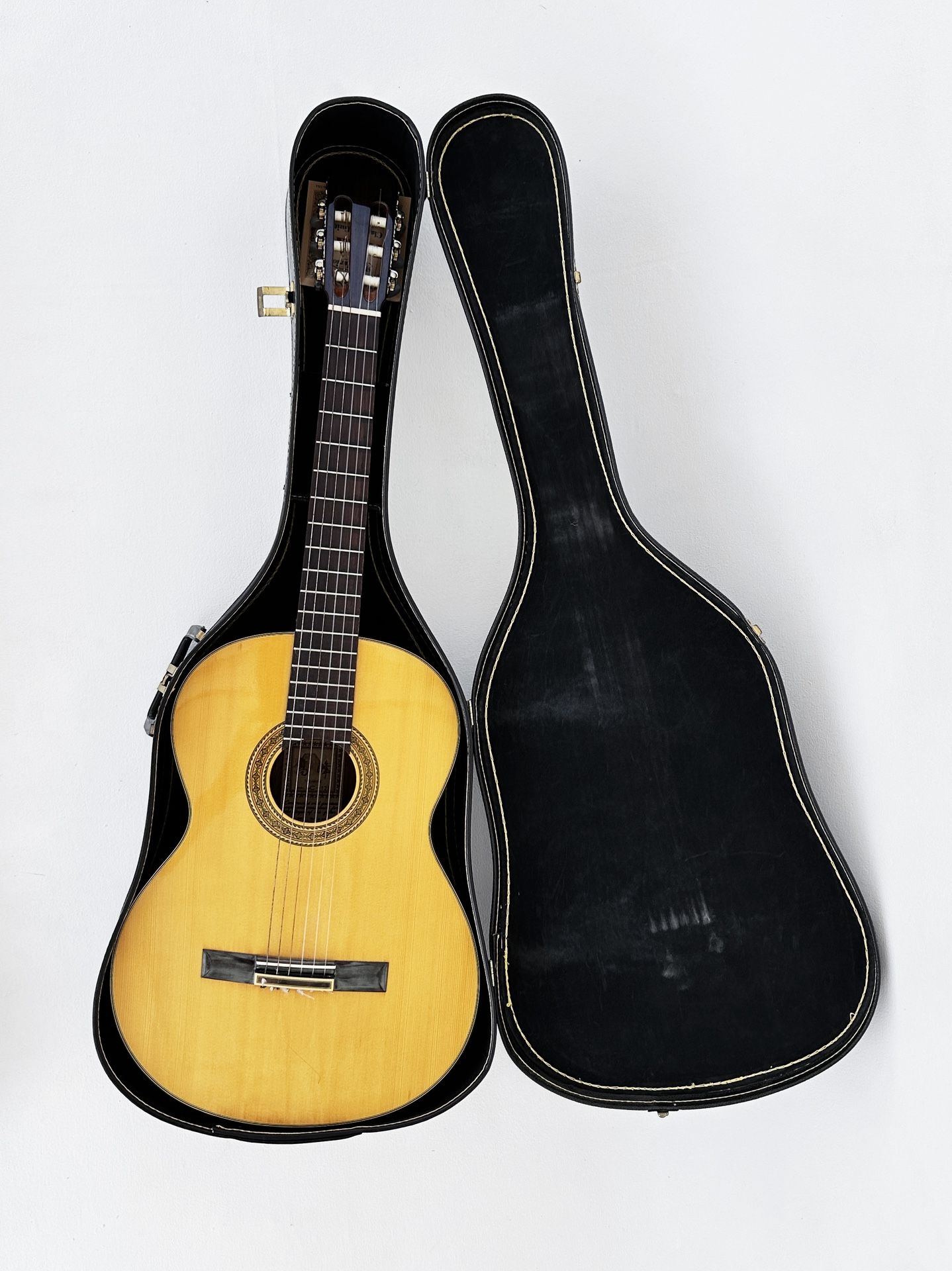 Takamine Classical Guitar C-128, Rosewood Made in Japan