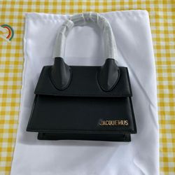 Jacquemus Le Chiquito Medium Tote Bag