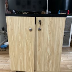 PORTABLE SELF CONTAINED SINK WORH COLD/HOT WATER