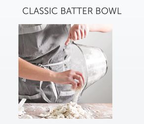 Pampered Chef classic batter bowl