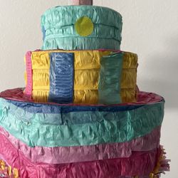 NEW - $10 Cake Piñata 11x11x12 