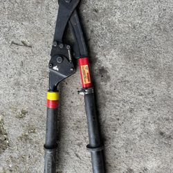 HK Porter 8690CK Ratchet-type Guy Strand Cutter, 1/2" Cap., 28"L. Cable cut