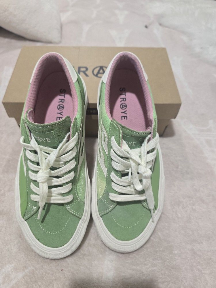 Like new LOGAN Straye Sneakers LIME GREEN FLAME Men's Size 7.5 Women's Size 9 ( reseda ca)