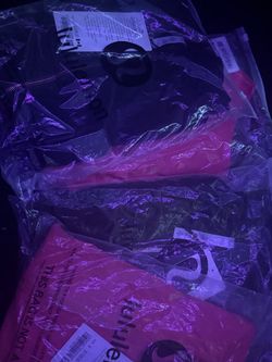 Lulu jackets -s,m,l(black nd pink)