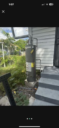 Gas water heater 30 gallons good condition