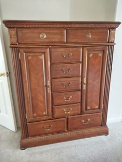furniture PLUS