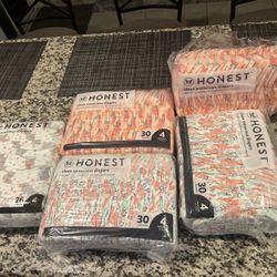 Honest Diapers Size 4