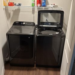 Samsung Smart Top Load 5.5 cu. ft. Washer & 7.4 cu. ft. Electric Dryer Combo Set