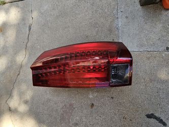 Cadillac Escalade Tail Light