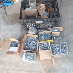 Pipe hanging construction hardware bulk