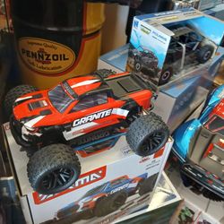 ARRMA Granite Grom RC Monster Truck brand new