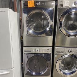Kenmore stainless Steel Washer And Gas Dryer Set