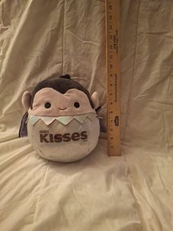 Waylee the Hershey kiss vampire