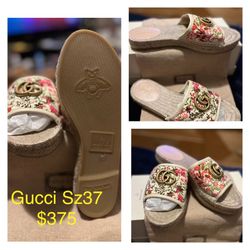 Gucci women’s GG Blooms supreme slide