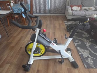 Pro Form trainer