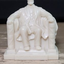 Lincoln Statue 