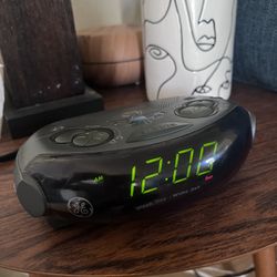 Digital Clock Radio 