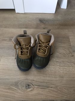 Toddler boys Nike boots