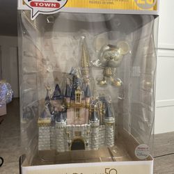 Cinderella Castle And Mickey Mouse Funko Pop ( Walt Disney World 50 )
