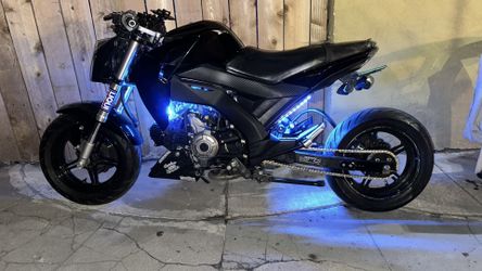 2017 Kawasaki Z125 stretched And lowered