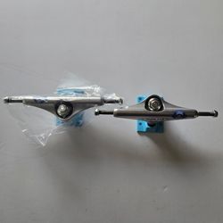 SKATEBOARD ROYAL TRUCK SIZE 5.5