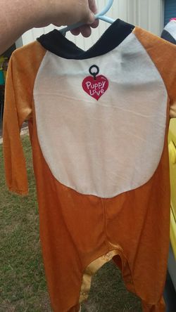 Puppy costume size med. Probly 2t to 3t