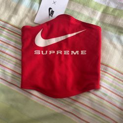 Supreme Nike Neck Warmer Red