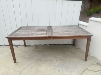 Free Outdoor Wood Dining Table