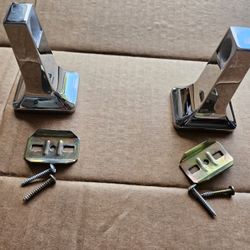 Towel Rod / Bath Tissue Brackets With Chrome / Silver Finish