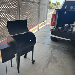Traeger Tailgater Series