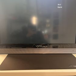 Vizio M260VA 26-inch LCD HDTV