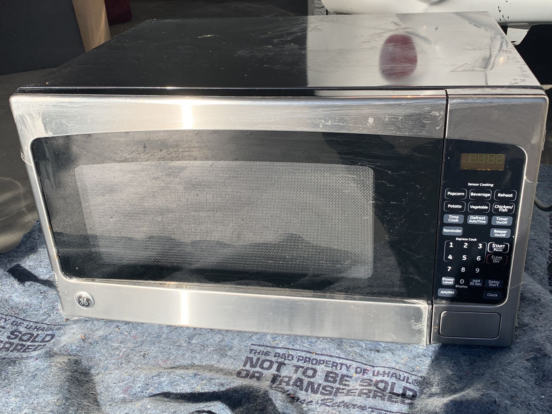 GE 2-cu ft 1200-Watt Countertop Microwave (Stainless Steel)