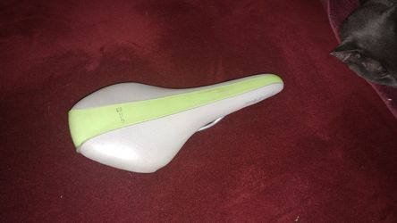 Bicycle seat