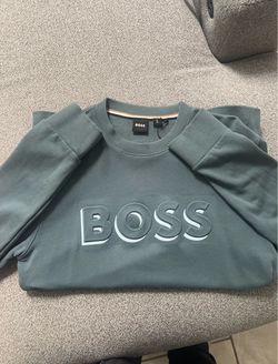 Men’s Hugo boss sweat shirt