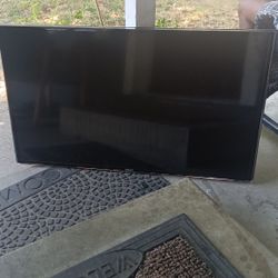 Flat Screen Tv + Monitor -+ More 