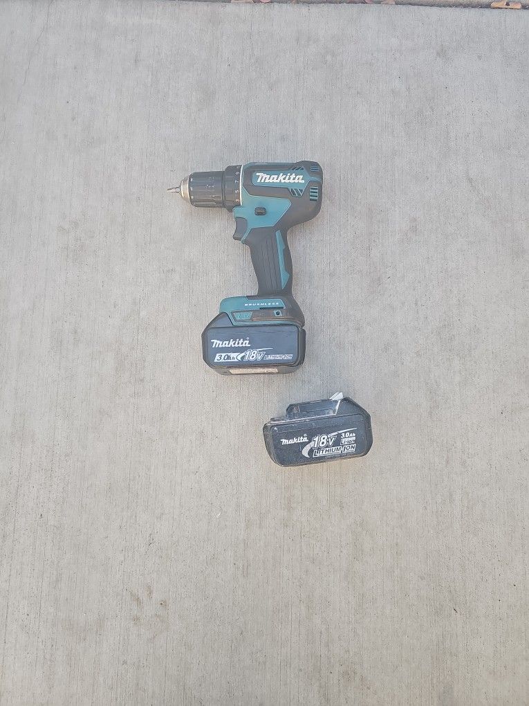 Makita Brushless Drill With 2 Batteries