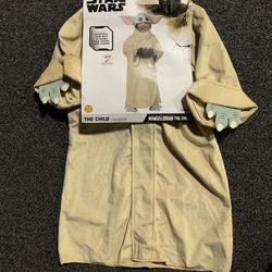 New Star Wars Mandalorian The Child boy or girl size 3T / 4T deluxe costume with headpiece, robe with attached hand covers, shoe covers 