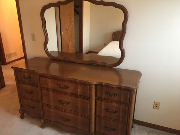 Bassett Vintage Full Size Bedroom Set for Sale in STOCKRTWN Township, PA - OfferUp