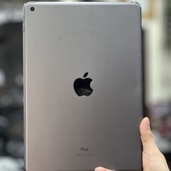  iPad 7th Gen | 32 gb | Wifi only |