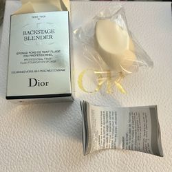 Dior sponge 