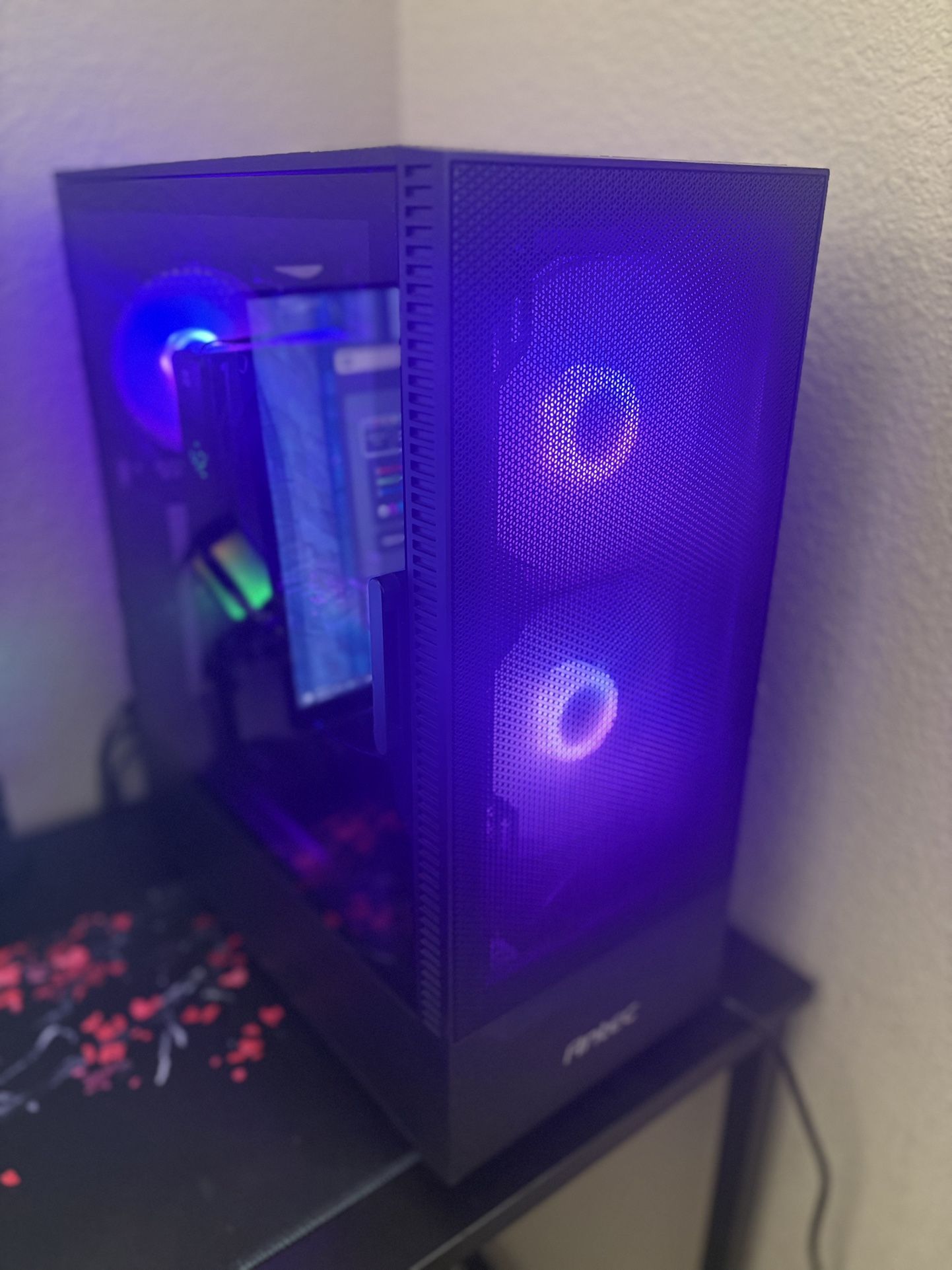 Gaming PC – i5 7600 / GTX 1650 / 16GB RAM – $400 (Cash Only)