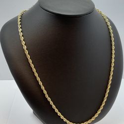 14K Gold Rope Chain. 